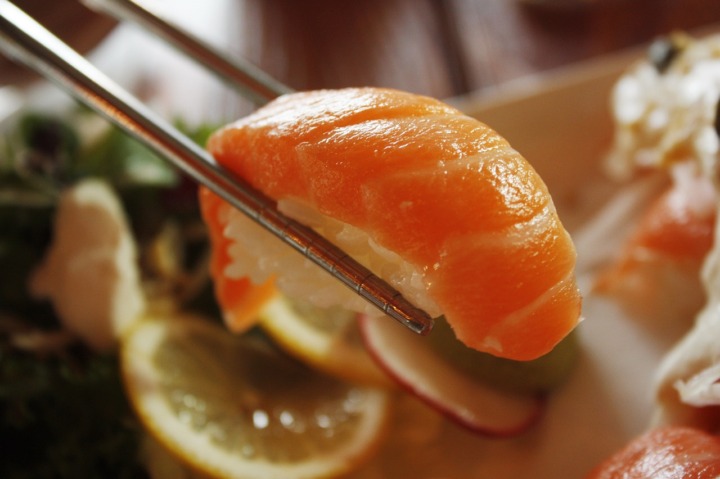 salmon-sushi-neta
