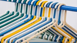 clothes-hangers-tidy